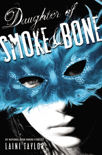 Daughter of Smoke & Bone Laini Taylor Book Cover